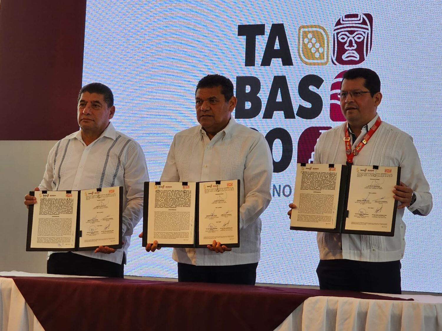 Habrá botones de emergencia en todos los Oxxo de Tabasco