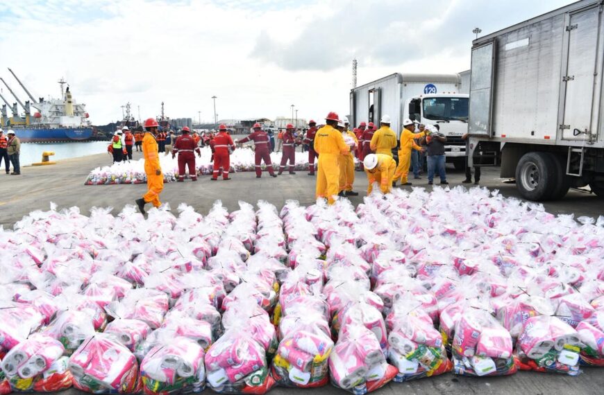Envía Tabasco 50 toneladas más de ayuda a Veracruz: Gobernador