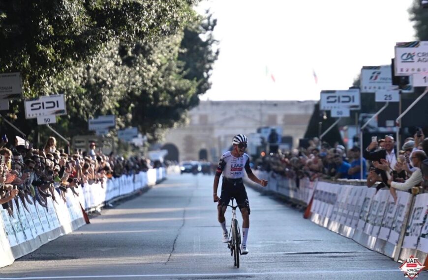 Del Toro cierra con triunfo temporada de ensueño para el ciclismo mexicano