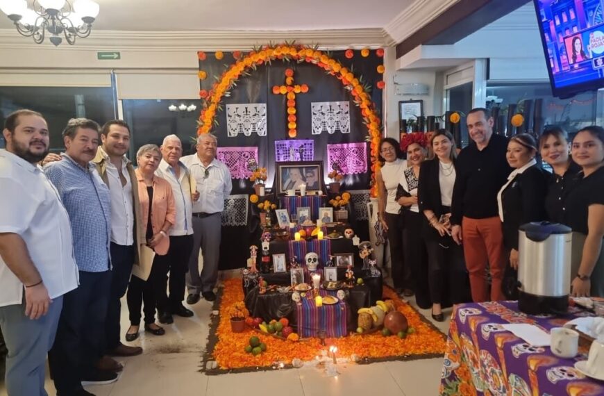 Color, tradición y creatividad en el concurso de altares del Barrio Mágico Zona Luz #Tabasco