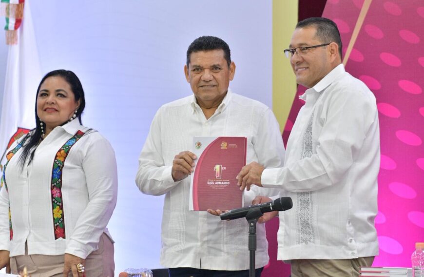 Atestigua Javier May presentación del Primer Informe del Gobierno Municipal de Centla