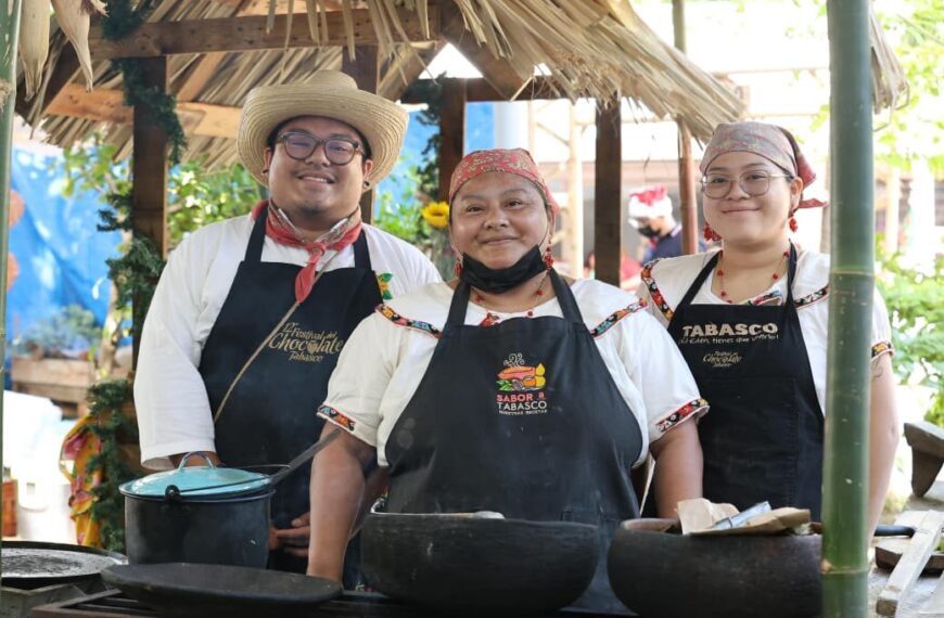 Cocineras tradicionales presumen saberes y sabores en Festival Cultural CICOM