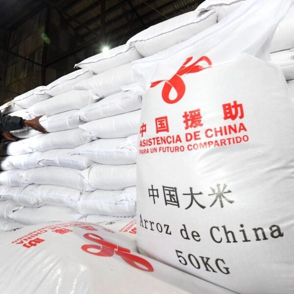 China se compromete a dar “apoyo y asistencia” a Cuba ante amenazas de EU