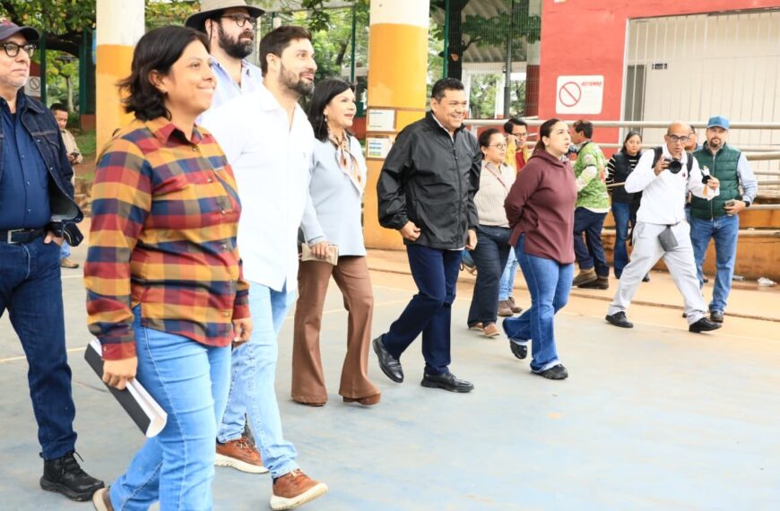 Crónica: Al estilo del “Gobernador de Territorio”, Javier May Rodríguez, supervisa construcción del nuevo Palacio de los Deportes, donde acaba instruyendo también rescate de cancha techada, con valor histórico y deportivo