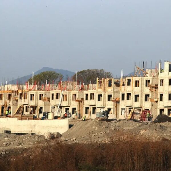 Sedatu eleva a 70 mil la meta de construcción de viviendas en el sexenio