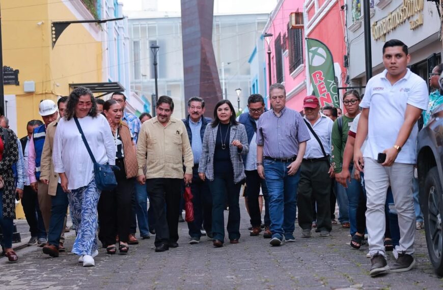 Supervisa Yolanda Osuna rehabilitación de alumbrado público y recuperación de fachadas del Barrio Mágico