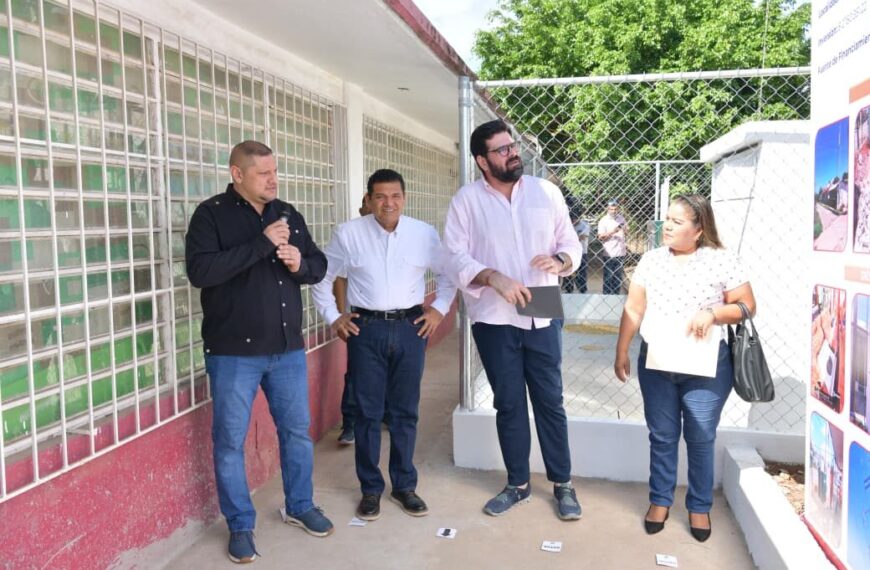 Supervisa Gobernador Javier May obras educativas y urbanas en Macuspana
