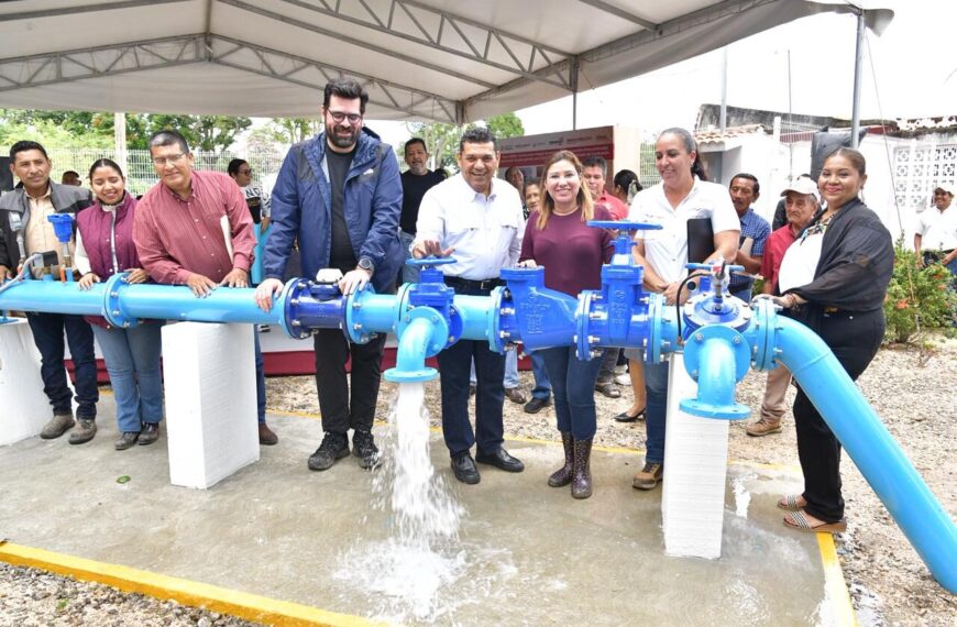 Pone en marcha Javier May Sistema de Agua Potable en el ejido de Cunduacán