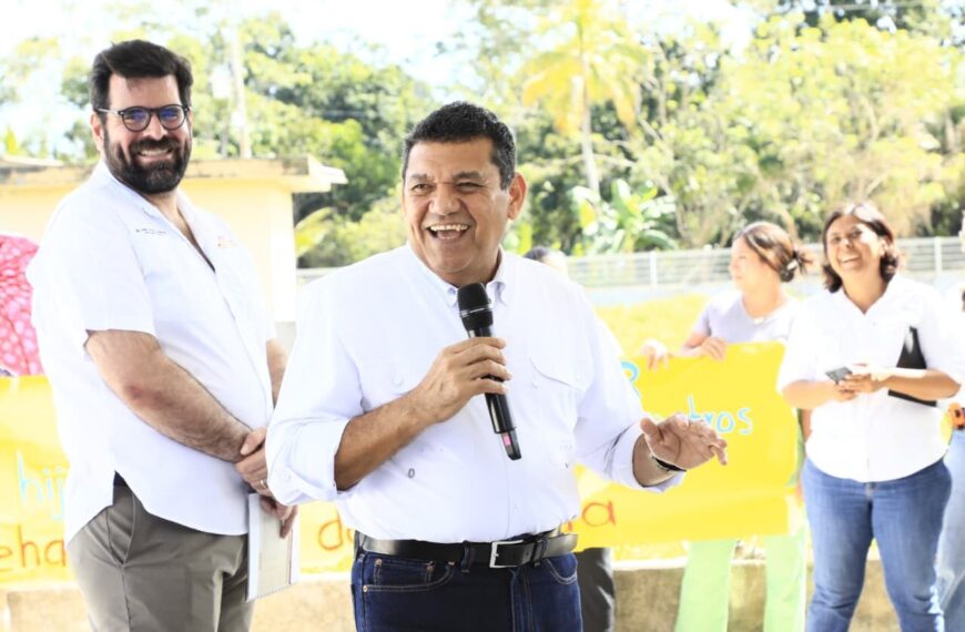 Entrega Javier May Rodríguez pavimentación de calle en ranchería Taxco, Nacajuca, como resultado de su nueva forma de gobernar y escuchar el sentir del pueblo #Tabasco