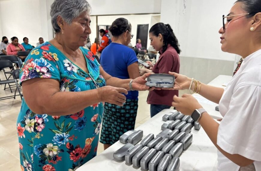 Mejora Beneficencia Pública salud visual de paraiseños con entrega de lentes gratuitos