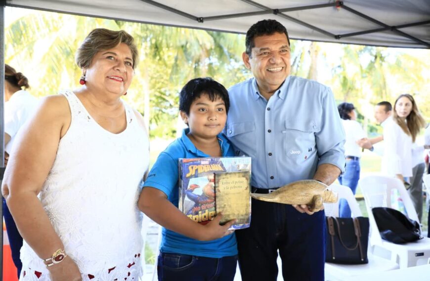 Anuncia Javier May 600 créditos de Tandas para la Mujer en Jonuta durante audiencia pública en San José