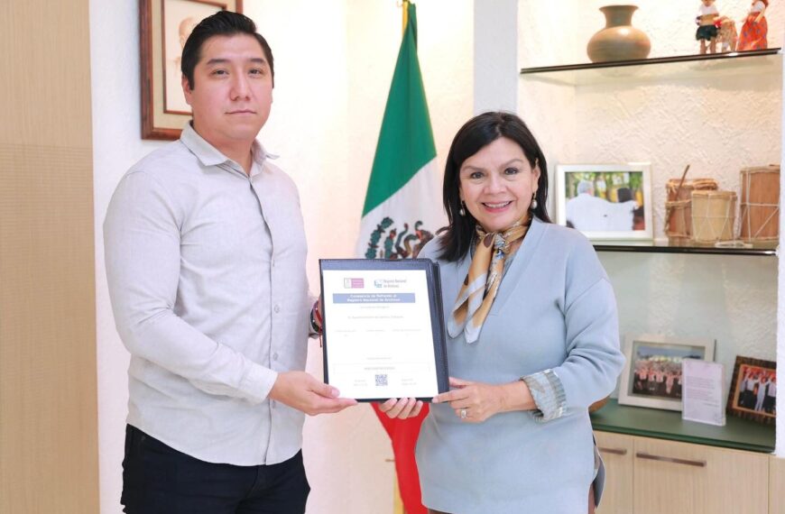 Recibe ayuntamiento de Centro constancia de refrendo del Registro Nacional de Archivos