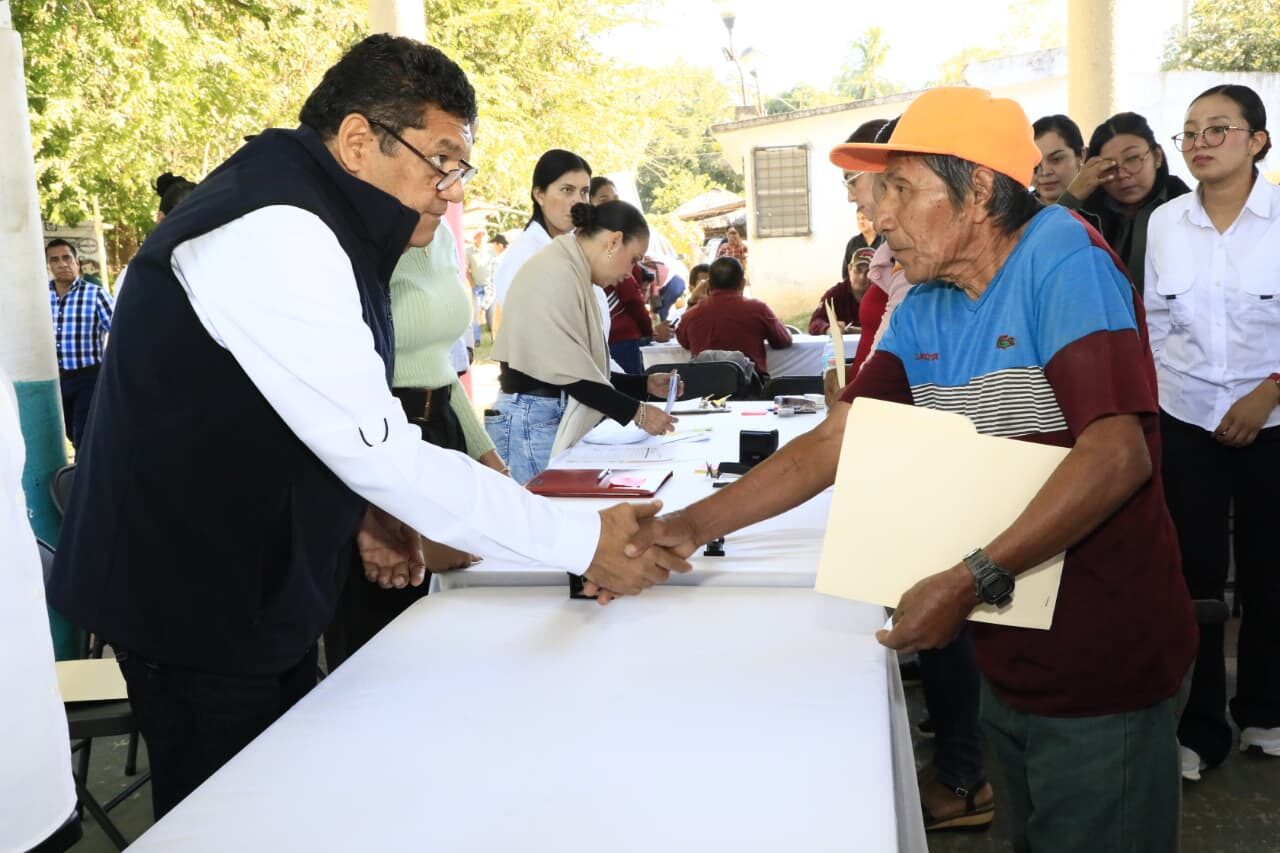 Gobierno del Pueblo invertirá este año 20 mdp para continuar rehabilitando la red carretera de Balancán