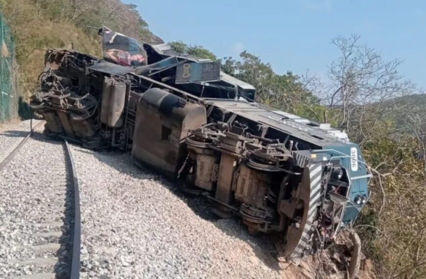 Vinculan a proceso a maquinista y trabajador del Tren Interoceánico por descarrilamiento en Oaxaca