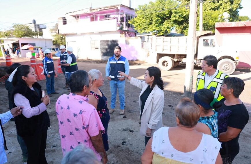 Supervisa Yolanda Osuna avance en construcción de colector sanitario en la colonia Miguel Hidalgo