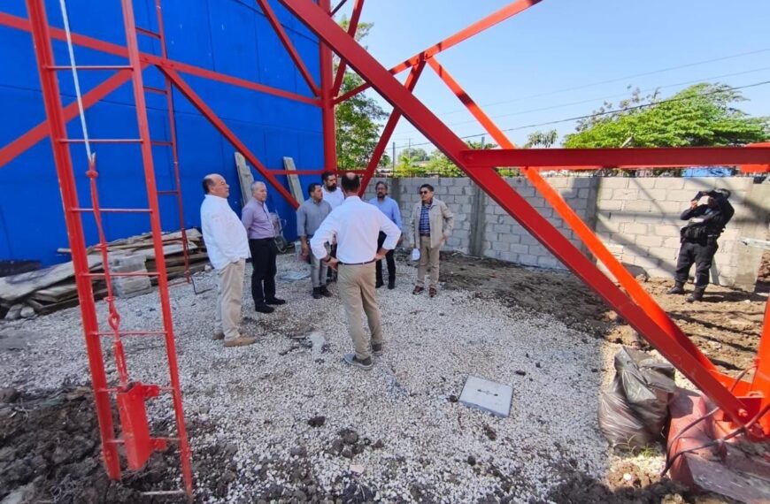 Supervisa obras de la BOM en el poblado C34-de Huimanguillo el Gerente de Responsabilidad Social de Pemex
