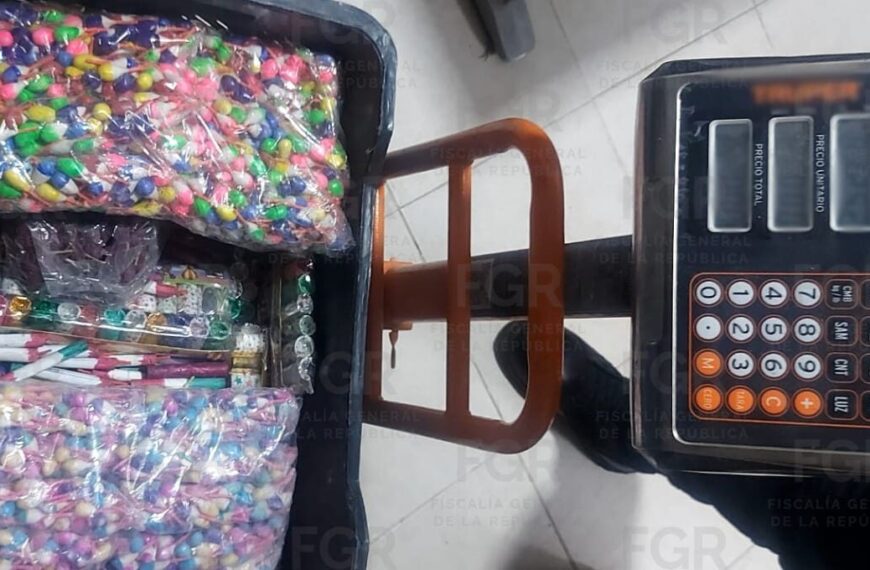 FGR obtiene vinculación a proceso contra dos personas por almacenamiento de pirotecnia y posesión de narcóticos