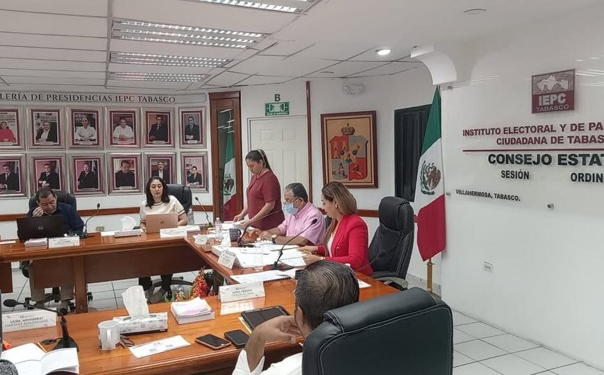 Declara IEPCT improcedentes solicitudes de registro de agrupaciones políticas