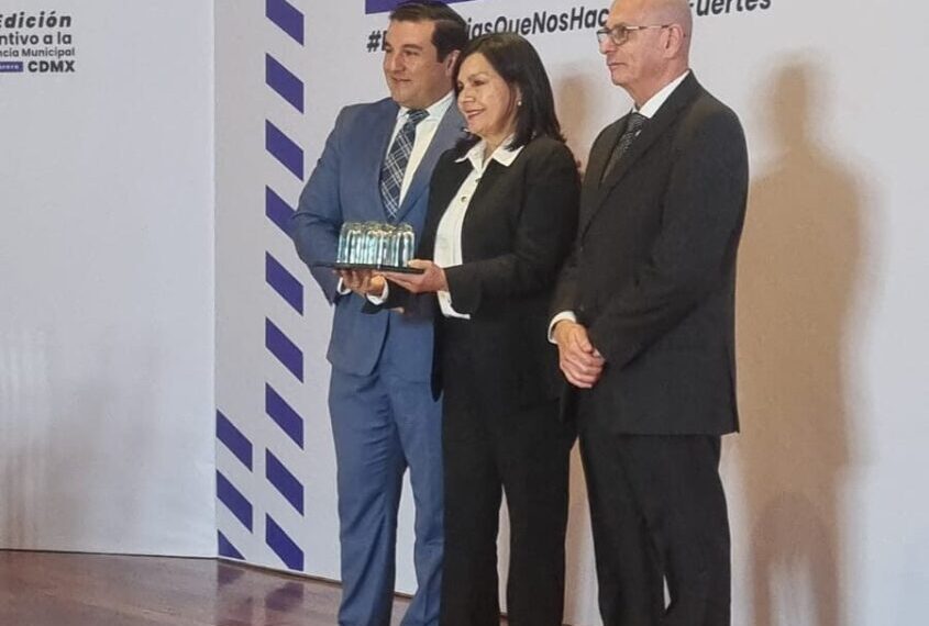 Reconocen a Centro con el Distintivo a la Excelencia Municipal 2025