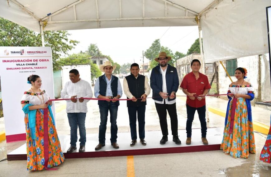 Mejora Javier May infraestructura urbana en Villa Chablé con entrega de calles pavimentadas y obras integrales de beneficio social