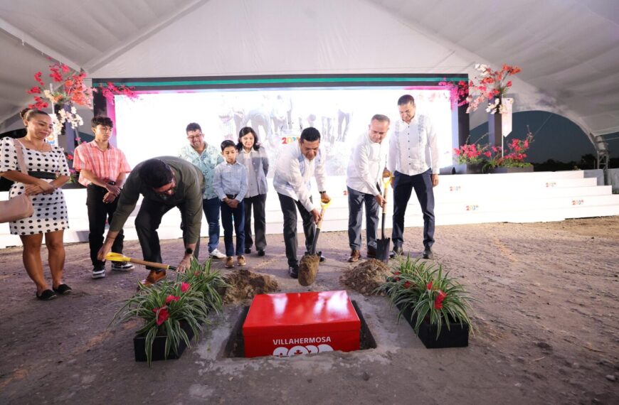 Con música de Banda Sinfónica, cápsula del tiempo y primera piedra, inicia plan integral de transformación urbana