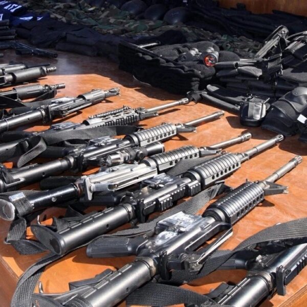 Sheinbaum exige frenar tráfico de armas desde EU y rechaza dichos de Trump sobre cárteles