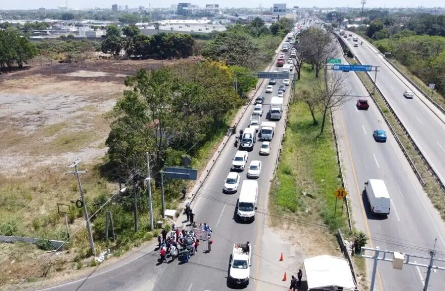 Analiza SICT proyecto de puentes para desahogar tráfico en Villahermosa