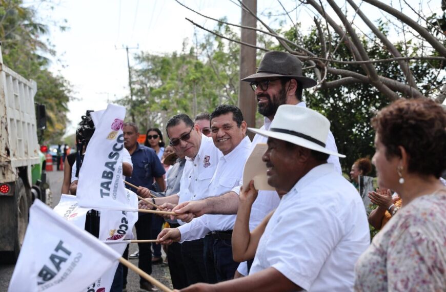 Arranca segunda etapa de rehabilitación de camino Frontera-Jonuta; Javier May da banderazo de inicio