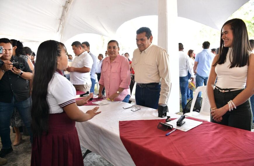Seguimos pendientes desde territorio, afirma Javier May al encabezar audiencia pública en ejido Tierra y Libertad