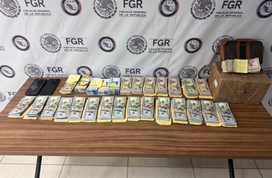 La FGR detiene a dos personas y confisca más de tres millones de pesos de procedencia ilícita, en el municipio de Centla, Tabasco