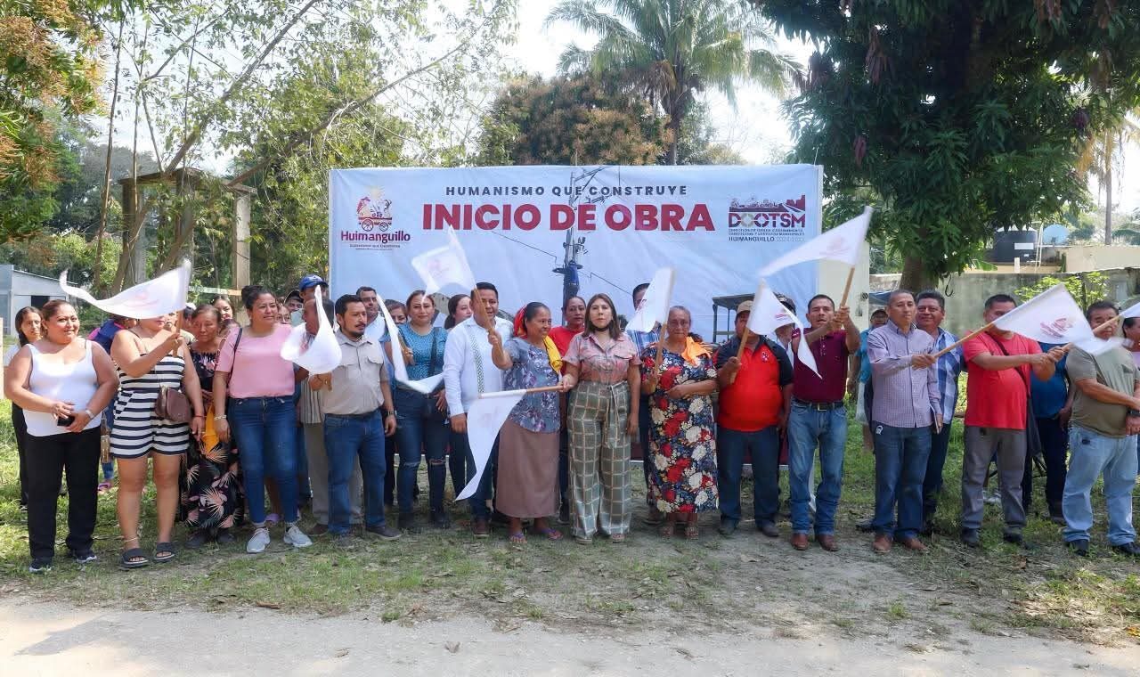 Alcaldesa de Huimanguillo da banderazo a mantenimiento eléctrico en La Vencedora