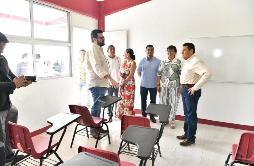 Impulsamos una educación con rostro humano: Javier May