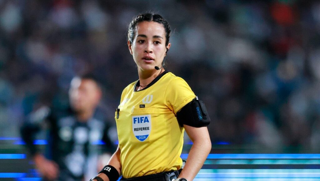 La mexicana Katia Itzel será arbitra central en el Mundial de Futbol