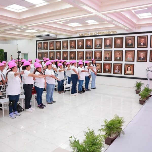 Fortalece Yolanda Osuna con “Cascos Rosas” la aportación de mujeres en agua y saneamiento