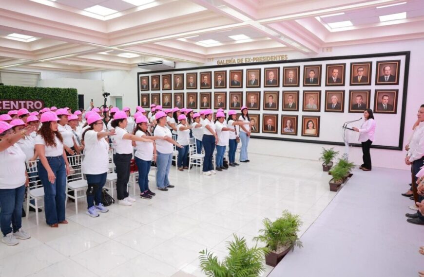 Fortalece Yolanda Osuna con “Cascos Rosas” la aportación de mujeres en agua y saneamiento