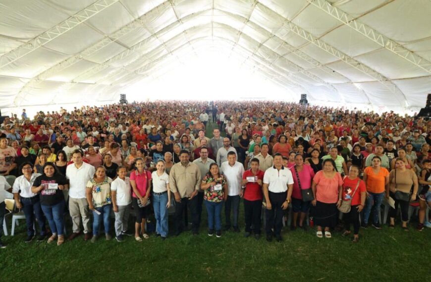 Gobierno del Pueblo contribuye a mejorar alimentación de familias tabasqueñas; entrega Javier May 3 mil apoyos de Bienestar en tu Mesa en Nacajuca