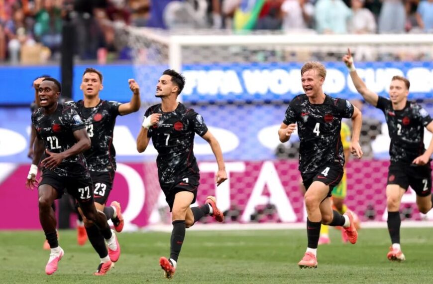 Canadá derrotó a Sudáfrica con un gol agónico de Eustaquio y por se clasificó a los octavos de final de la Copa Mundial.