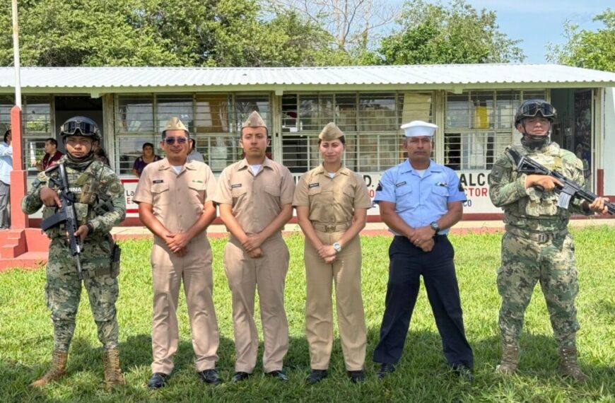 Caravana Acuática lleva salud y bienestar a comunidades ribereñas de Jonuta