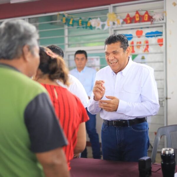 Crónica: La gente trabajadora de Tacotalpa mantiene firme sus esperanzas en su Gobernador a quien agradecen por los apoyos otorgados