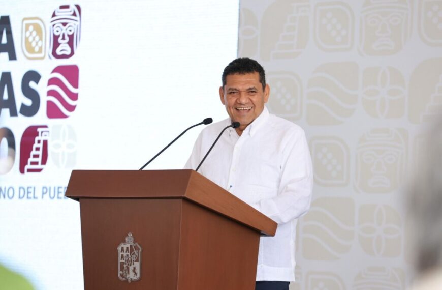 Invita Javier May a ver el partido de México en el Centenario