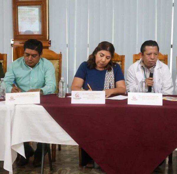 Encabeza la alcaldesa Mari Luz reunión de trabajo sobre Salud Mental