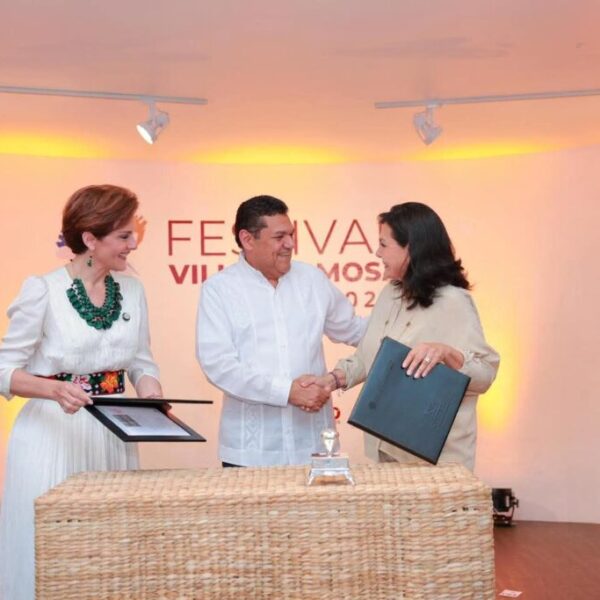 Inauguran el gobernador Javier May y la alcaldesa Yolanda Osuna el Festival Villahermosa 2026