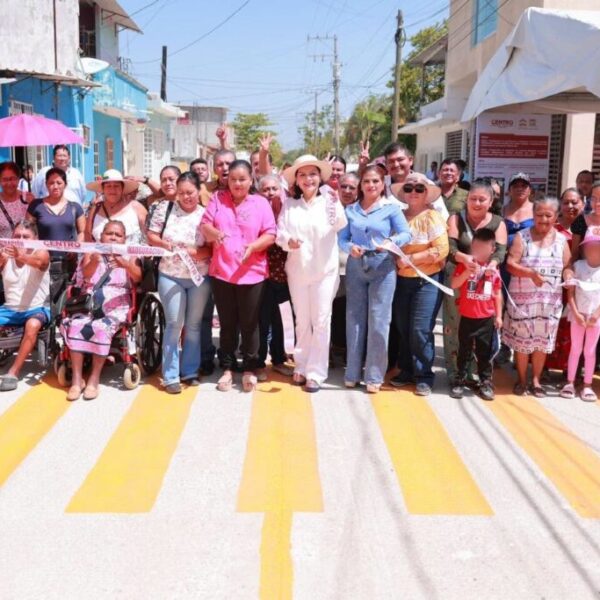 Inaugura Yolanda Osuna obras integrales en las calles Rubí y Laguna de Gaviotas Sur sector Coquitos