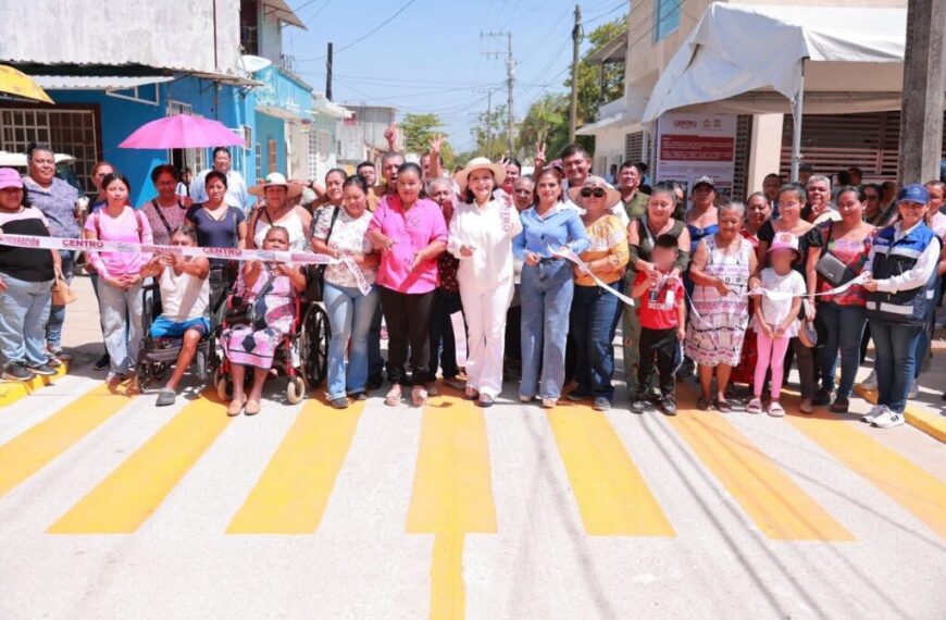 Inaugura Yolanda Osuna obras integrales en las calles Rubí y Laguna de Gaviotas Sur sector Coquitos