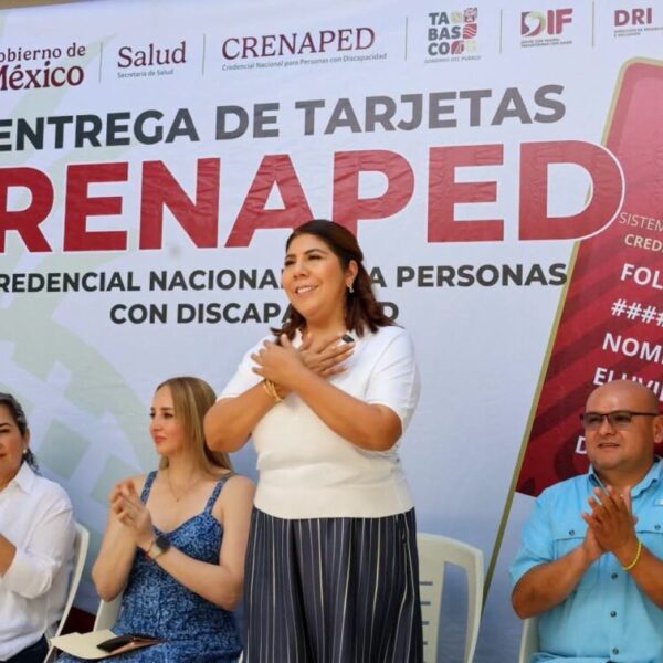 Encabeza la alcaldesa Mari Luz entrega de credenciales CRENAPED
