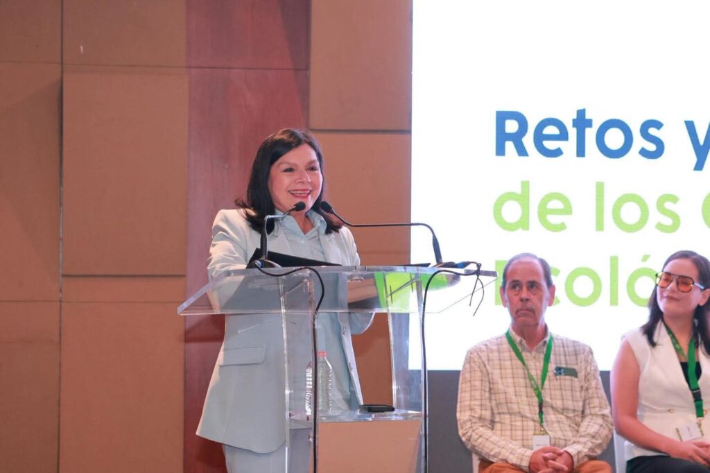 Inaugura Yolanda Osuna el encuentro nacional “Retos y Fortalecimiento de los Ordenamientos Ecológicos Locales”