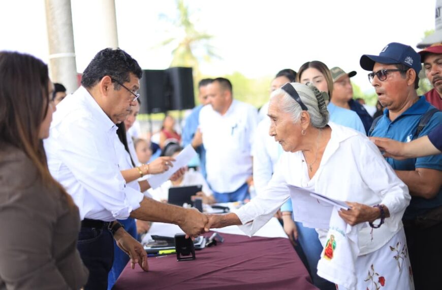 Anuncia Javier May ProgramaConsultorios Médicos en Comunidades