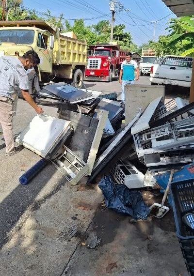 Inicia en Estancia Vieja descacharrización para la prevención del dengue, zika y chikungunya
