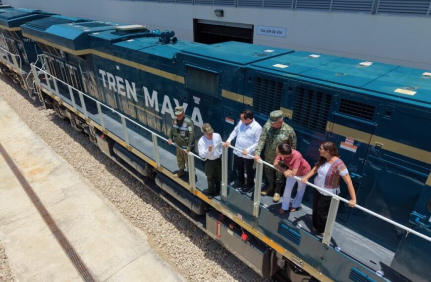 Participa Javier May en supervisión de locomotoras de carga en Quintana Roo