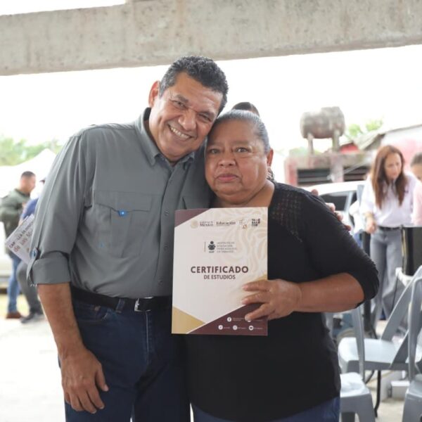 Gobierno del Pueblo atiende y escucha a las familias jalapanecas